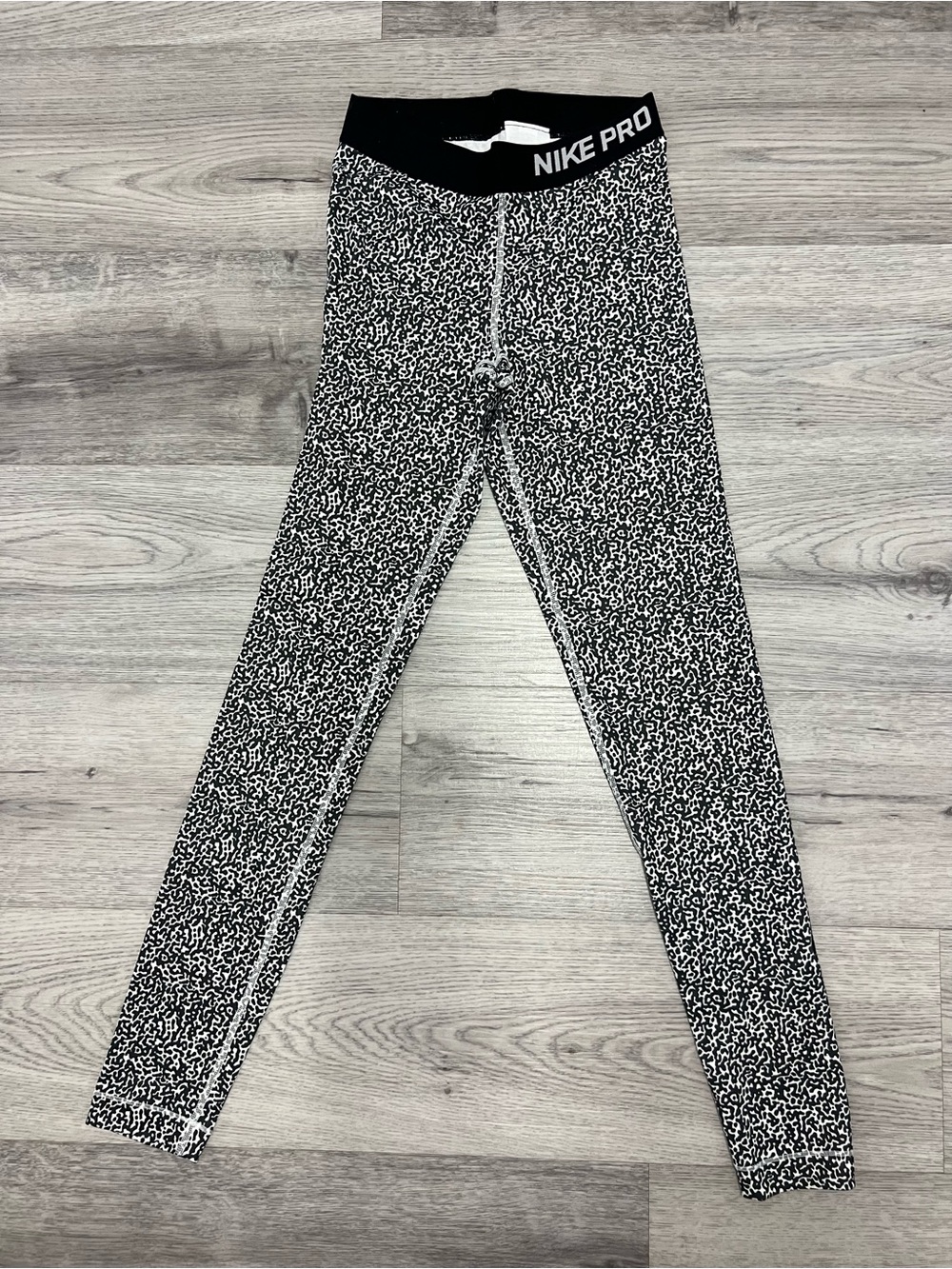 Nike Pro XS Black White Abstract Print Compression Leggings